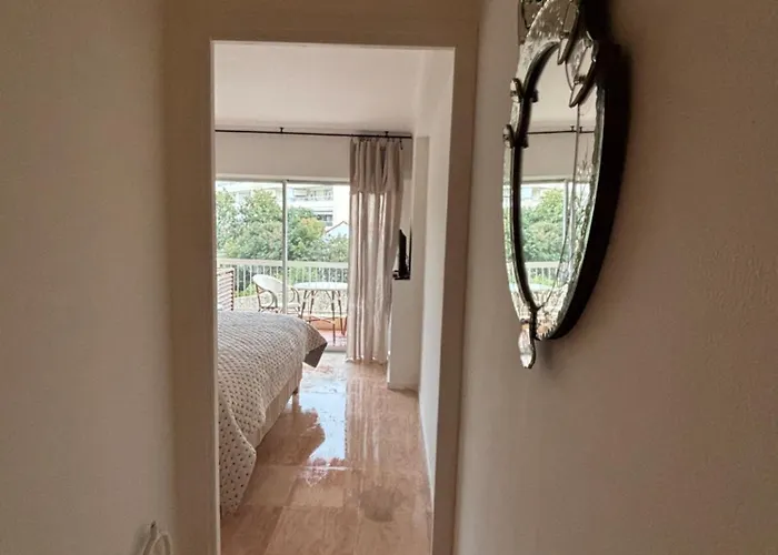 Au California Palace Cannes